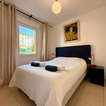 Le Allan By Apirent #balcony #central #wi-fi كان