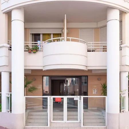 Apartamento Le Allan By Apirent #balcony #central #wi-fi